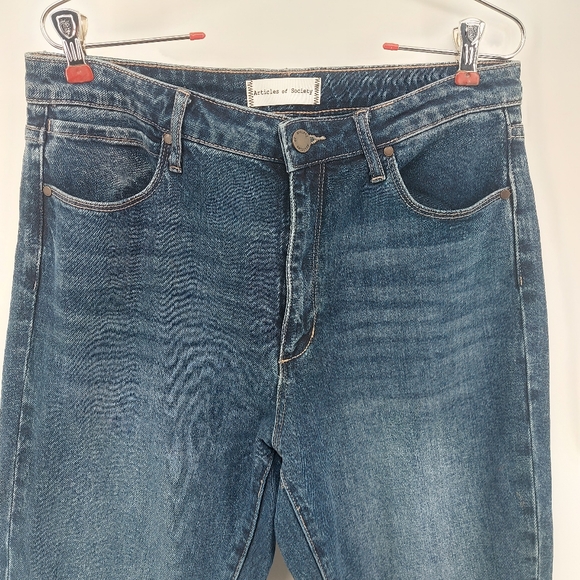 Articles Of Society High Rise Cropped Jeans in EWA Beach Wash Size 28 - Picture 2 of 7